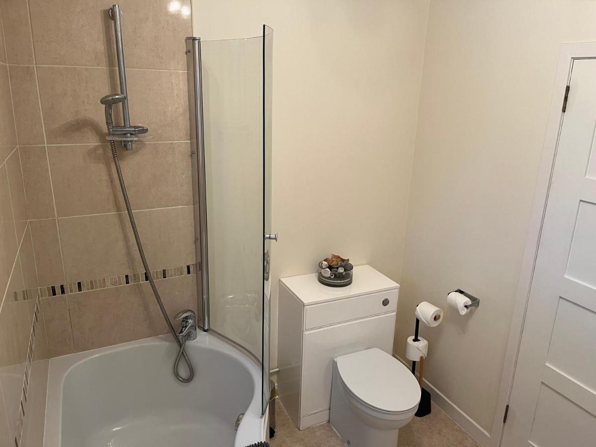 Comfortable 3 Bedroom Home In アビーモア エクステリア 写真