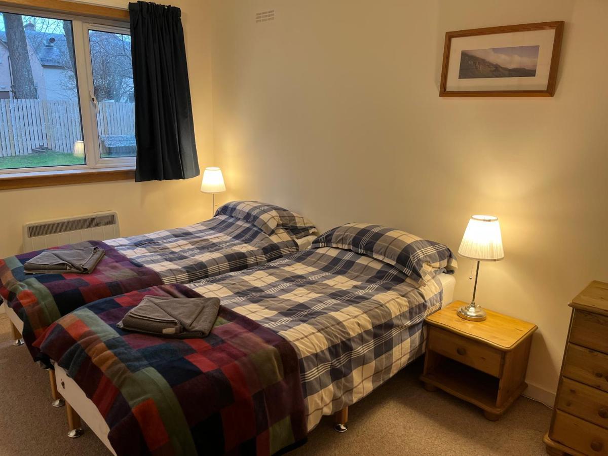 Comfortable 3 Bedroom Home In アビーモア エクステリア 写真