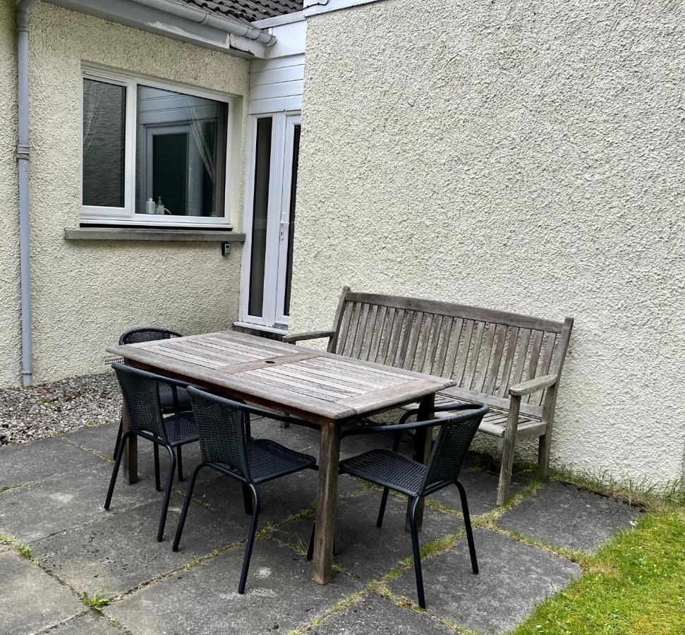 Comfortable 3 Bedroom Home In アビーモア エクステリア 写真